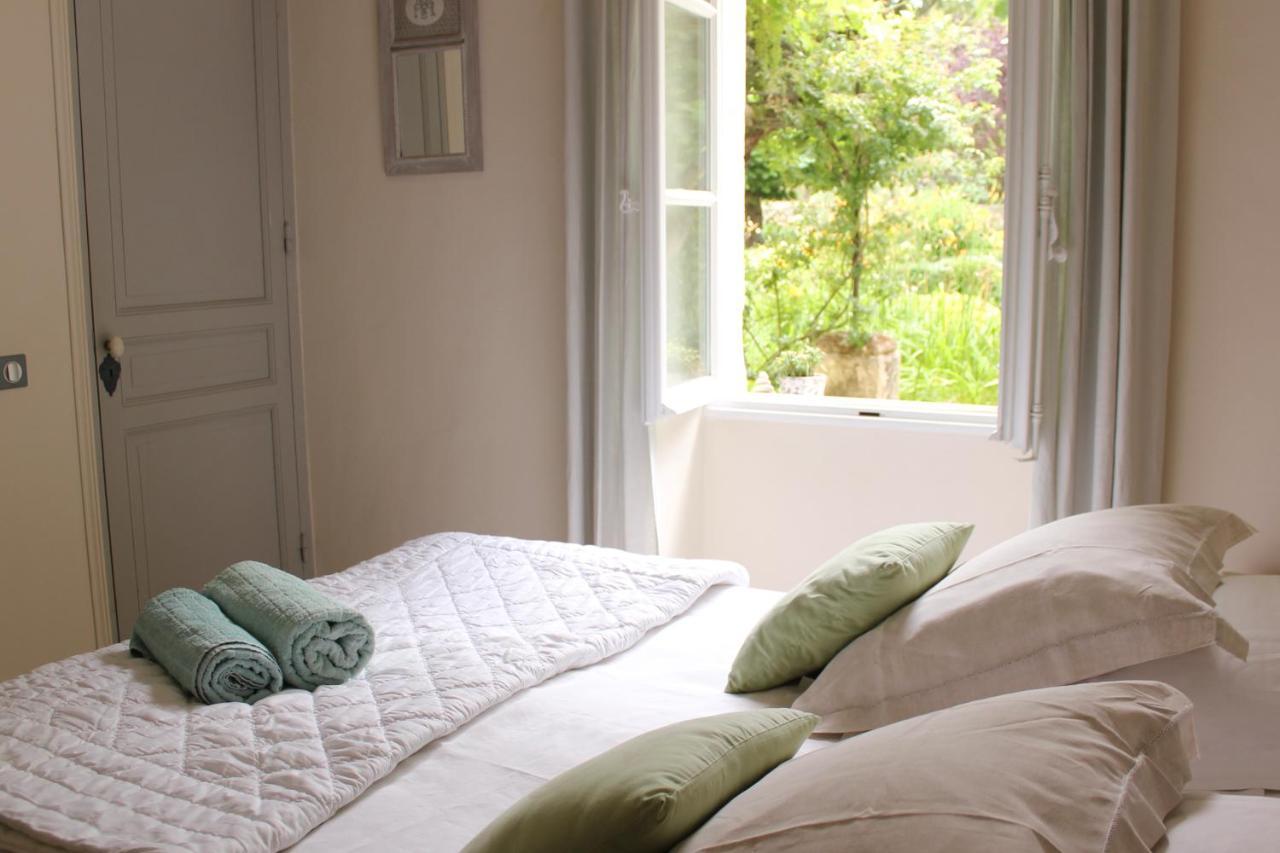 Mas De Rique Hotel Saint-Étienne-du-Grès Kültér fotó